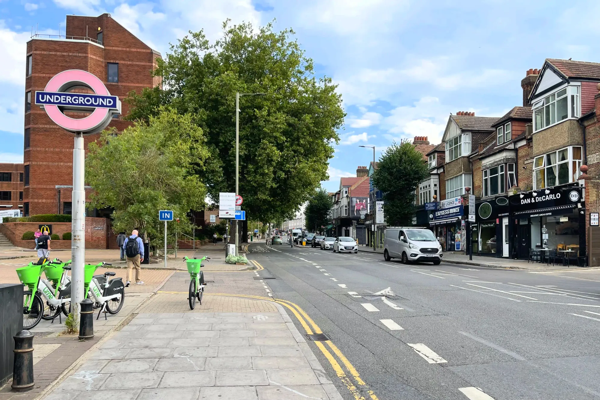 Looking up the High Road