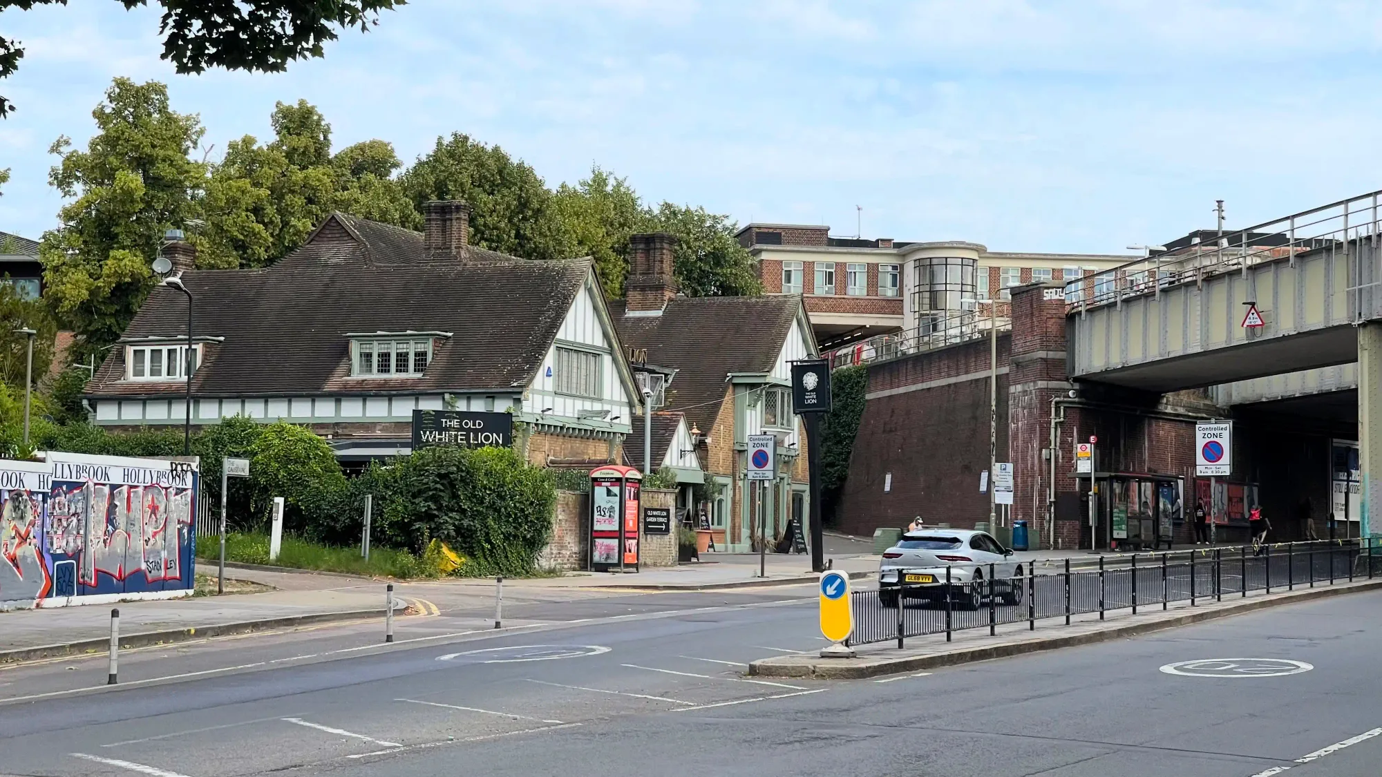 Old White Lion pub with East Finchley station on the right