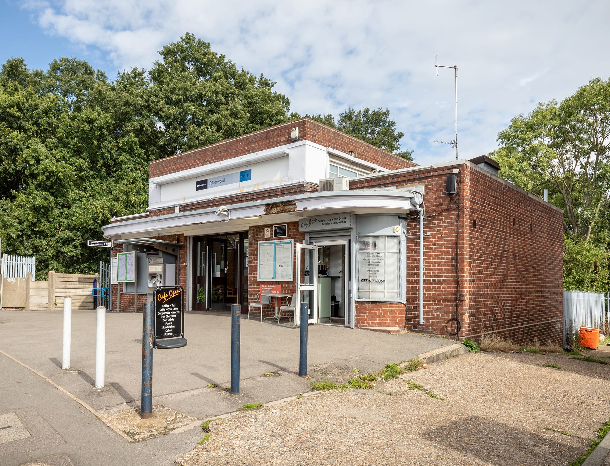 Falconwood station (1936). Photo by Philip Butler