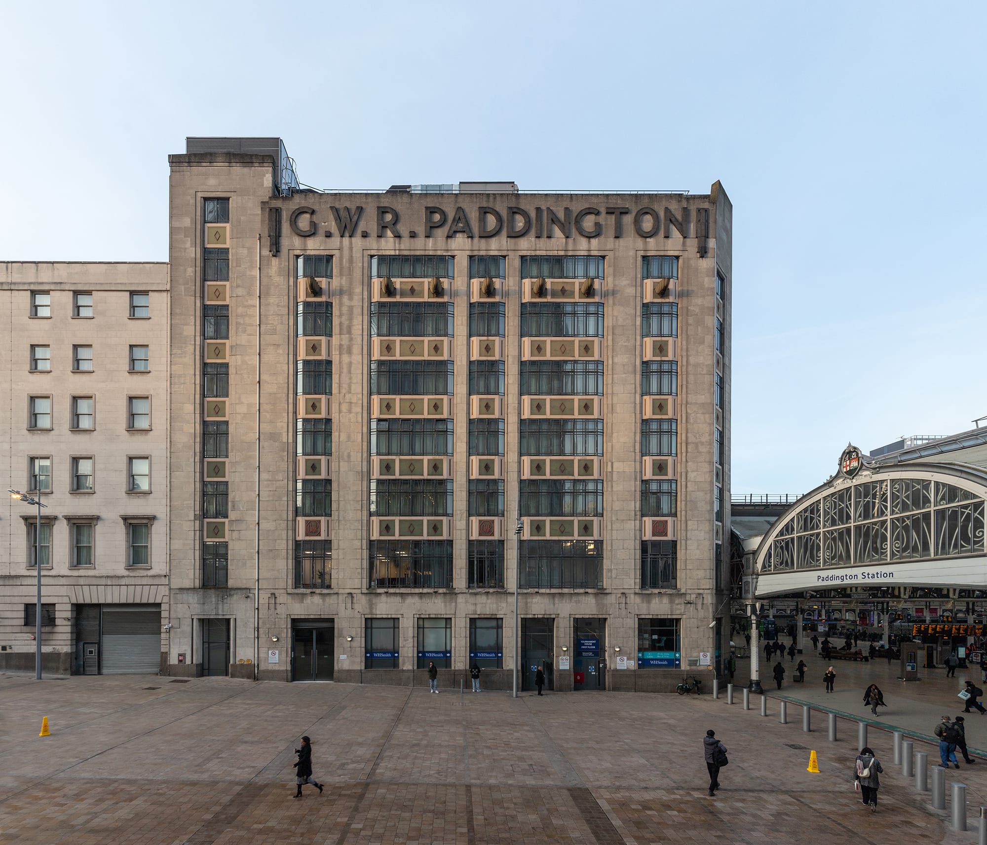 GWR Office 8 story block, Paddington station (1934), by PE Culverhouse. Photo by Philip Butler