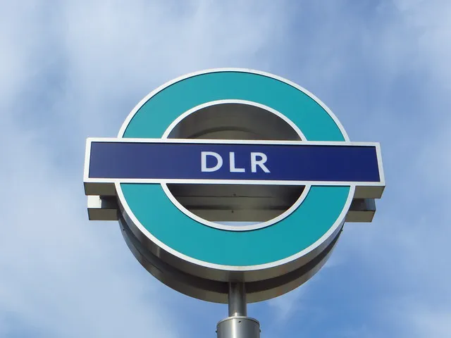 Friday Reads – 6 June 2025