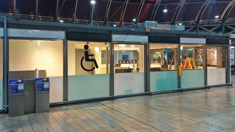 Paddington station's new, expanded Assisted Travel Lounge, rectangular small building. Author