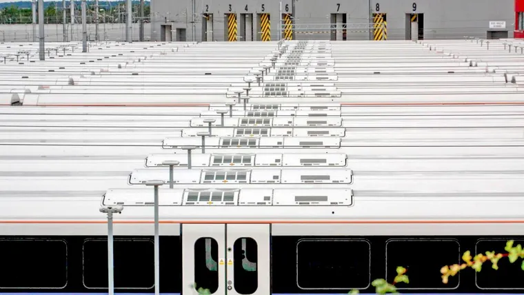 Crossrail trains at Old Oak Scene