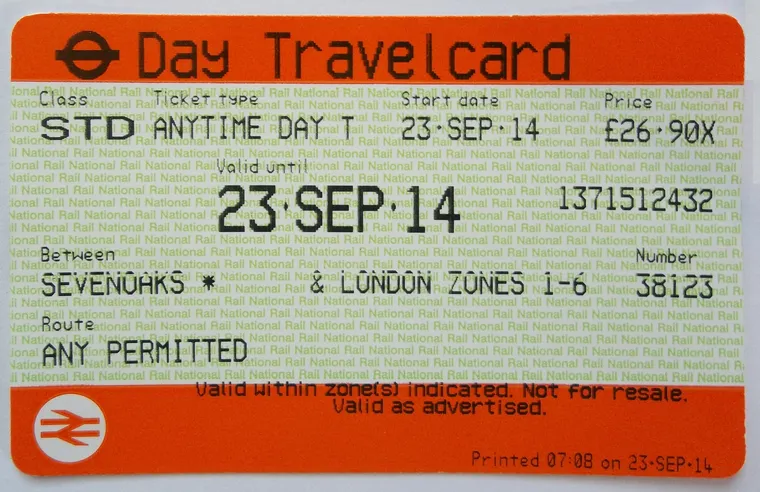 Day Travelcard Red Stripes Seven Oaks