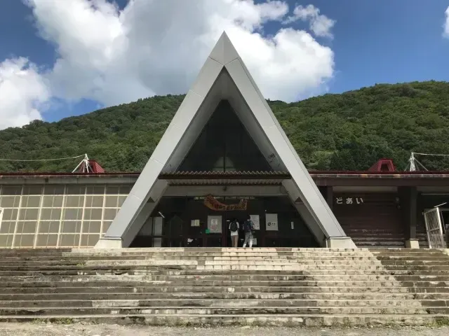 Friday Reads – 29 December 2023