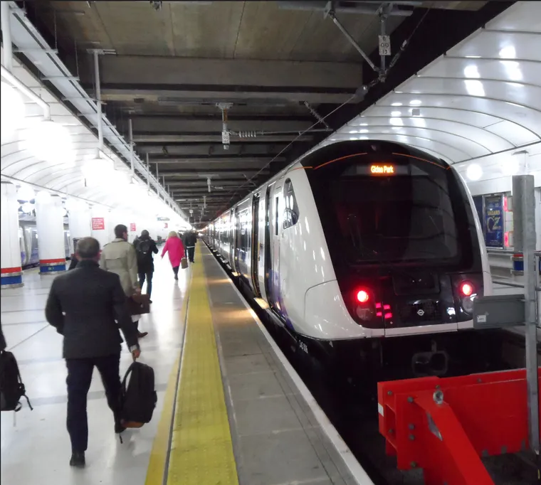 The Mysterious Case of the Gidea Park Shorts