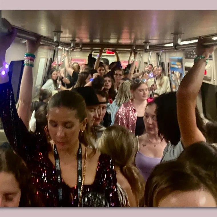 Taylor Swift fans crammed on MARTA subway train