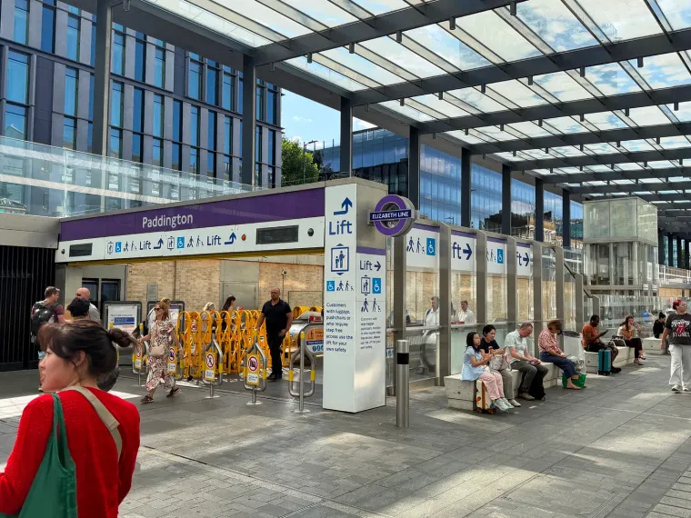 Paddington Elizabeth Line entrance nudging luggage passengers to lifts. Ryan Bates